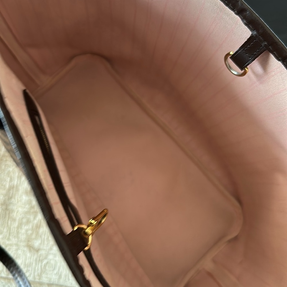 Louis Vuitton MM Neverfull - Picture 11 of 14